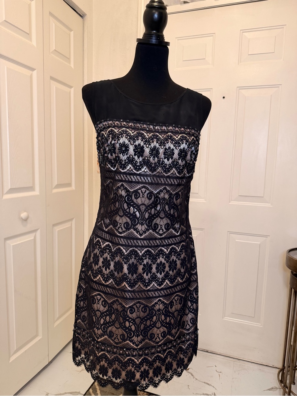 Laundry Black laced Overlay Sleeveless Dress lightly sequenced